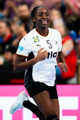 Handball, Frauen: EM-Qualifikation, Deutschland - Slowenien, 2. Runde, Gruppe 3, Farrelle Njinkeu (Deutschland) Jubel Freude Emotion Heidelberg SNP Dome Baden-Württemberg Deutschland