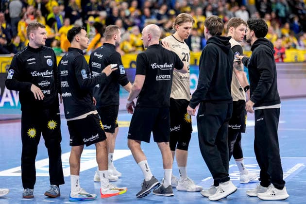 Spieler vom Bergischer HC (BHC), enttäuscht über die Niederlage, Enttäuschung nach dem Schlusspfiff, Highlight, Verlierer, verloren, Frustration, disappointed, pessimistisch, 08.03.2026, Mannheim (Deutschland), Handball, Bundesliga, Rhein-Neckar Löwen - Bergischer HC