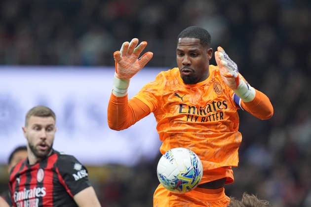 AC Milan s goalkeeper Mike Maignan during the Serie A soccer match between Milan and Inter at the San Siro Stadium in Milan , north Italy - Sunday , March 08 , 2026. - Soccer .  Copyright: xSpada LaPressex