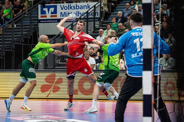 08.03.2026, xovx, Handball Daikin Handball Bundesliga, HSG Wetzlar - MT Melsungen v.l. Cyrill Akakpo (HSG Wetzlar), Uladzislau Kulesh (MT Melsungen), Niklas Theiß (HSG Wetzlar), Anadin Suljakovic (HSG Wetzlar) Wetzlar Buderus-Arena Hessen Deutschland (DE)