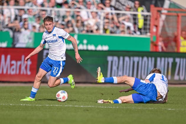 08.03.2026, Fussball, 2. Bundesliga, 25. Spieltag Saison 2025 2026, Preußen Münster - Hertha BSC, Marten Winkler (Hertha BSC), Luca Schuler (Hertha BSC) xRHR-FOTO TKx