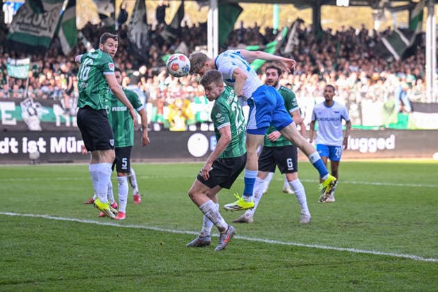 08.03.2026, Fussball, 2. Bundesliga, 25. Spieltag Saison 2025 2026, Preußen Münster - Hertha BSC, Torchance: Luca Schuler (Hertha BSC), Jano ter Horst (Preußen Münster) xRHR-FOTO TKx