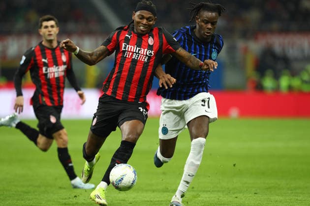 March 8, 2026, Milan, Lombary, Italy: RAFAEL LEAO 10 of AC Milan and YANN BISSECK 31 of Inter fight for the ball on Matchday 28 of 38 of the Serie A 2025 26 between AC MILAN and INTER FC at the San Siro Stadium in Milan, Italy. Soccer 2026: Milan:Inter  - ZUMAc179 20260308_zep_c179_053 Copyright: xMickaelxChavetx