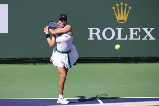 INDIAN WELLS, CA - MARCH 08: Ajla Tomljanovic (AUS) hits a backhand during the BNP Paribas Open on March 8, 2026 at Indian Wells Tennis Garden in Indian Wells, CA. (Photo by George Walker Icon Sportswire) TENNIS: MAR 08 BNP Paribas Open EDITORIAL USE ONLY Icon260308138