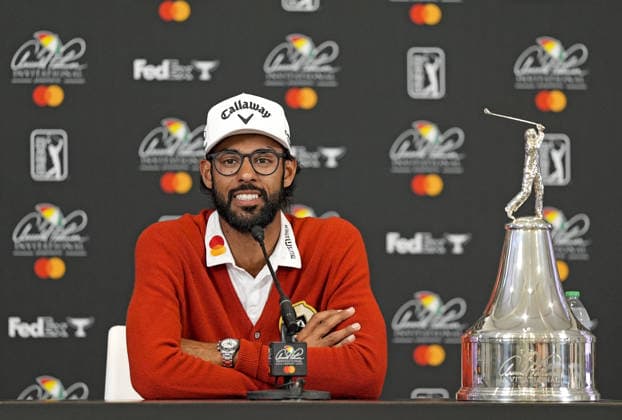 ORLANDO, FL - MARCH 08: PGA, Golf Herren golfer Akshay Bhatia speaks to the media after winning in a playoff the Arnold Palmer Invitational presented by Mastercard on March 8, 2026, at Arnold Palmer™s Bay Hill Club & Lodge in Orlando, Florida. (Photo by Brian Spurlock Icon Sportswire) GOLF: MAR 08 PGA Arnold Palmer Invitational presented by Mastercard EDITORIAL USE ONLY Icon26030874