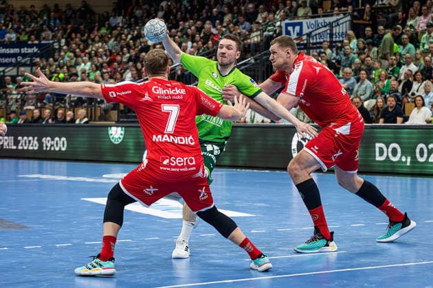 08.03.2026, xovx, Handball Daikin Handball Bundesliga, HSG Wetzlar - MT Melsungen v.l. David Mandic (MT Melsungen), Dominik Mappes (HSG Wetzlar), Dainis Kristopans (MT Melsungen) Wetzlar Buderus-Arena Hessen Deutschland (DE)