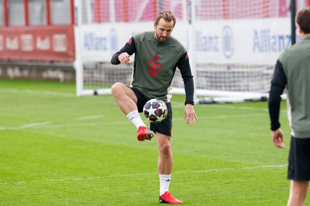 Harry Kane (FC Bayern Muenchen, 09) mit Ball, GER, Abschlusstraining, FC Bayern Muenchen, Fussball, UEFA Champions League, Achtelfinale, Hinspiel, Saison 2025 2026, 09.03.2026, GER, Abschlusstraining, FC Bayern Muenchen, Fussball, UEFA Champions League, Achtelfinale, Hinspiel, Saison 2025 2026, 09.03.2026 Muenchen Copyright: xEibner-Pressefoto JennixMaulx EP_JML