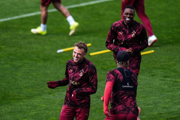 Ahead of Galatasaray v Liverpool - UEFA Champions League ISTANBUL, TURKIYE - MARCH 9: Noa Lang (L) of Galatasaray attends the training session ahead of the UEFA Champions League round of 16 first-leg match between Galatasaray and Liverpool at Kemerburgaz Metin Oktay Facilities in Istanbul, Turkiye on March 09, 2026. Hakan Akgun Anadolu Istanbul Turkey. Editorial use only. Please get in touch for any other usage.  Copyright: x2026xAnadoluxHakanxAkgunx