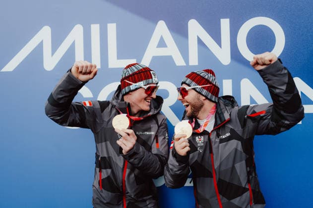 PARALYMPICS - Winter Paralympics Milano Cortina 2026 CORTINA D AMPEZZO,ITALY,09.MAR.26 - PARALYMPICS, ALPINE SKIING - Paralympic Winter games, Winterspiele,Spiele, Summer games Milano Cortina 2026, Super G, men, medal ceremony. Image shows the rejoicing of Johannes Aigner (AUT) and Nico Haberl (AUT). Keywords: medal  GEPAxpictures xAlexanderxSolc