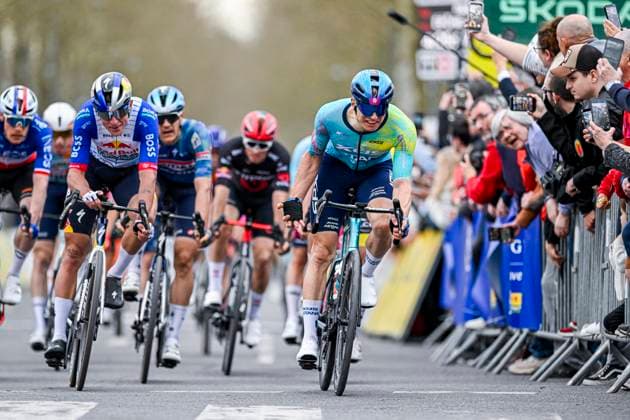 Paris Nice 2026 Stage 2 MONTARGIS, FRANCE - MARCH 09 : Pithie Laurence (NZL) of Red Bull BORA Hansgrohe, Kanter Max (GER) of XDS Astana Team celebrating his victory during stage 2 of the 84th edition of Paris - Nice an UCI World Tour 2.UWT cycling road race stage for Men Elite of 187 km with start in Epone and finish in Montargis on March 9, 2026 in Montargis, France, 09 03 2026 ( Motordriver Guy De Vuyst - Montargis France  Copyright: xNicoxVereeckenx