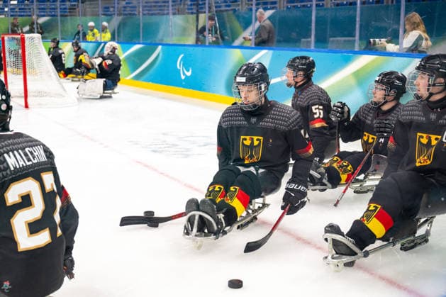 Para Ice hockey, Eishockey - Millano Cortina 2026 Winter Paralympics: Day 3 - GER-USA Para Ice Hockey - Milano Cortina 2026 Winter Paralympics: Day 3 MILANO SANTAGIULIA ICE HOCKEY ARENA MILANO, ITALY - MARCH 9: Preliminary Round - Group A Germany - United States Impressions of Team Para Ice Hockey Germany playing Team USA at March 9 at the Milano Cortina 2026 Winter Paralympics Para Ice Hockey Tournament in the Milano Santagiulia Ice Hockey Arena at day 3. (Photo by RALF KUCKUCK) Copyright 2026 Ralf Kuckuck