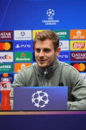 March 9, 2026, Bergamo, Lombardia: Bayer Monaco Josip Stanisic during press conference, PK, Pressekonferenz on the eve of the UEFA Champions League round of 16 1st leg soccer match between Atalanta BC and Bayern Munchen at Bergamo Stadium in Bergamo, Italy, 9 march 2026. ANSA MICHELE MARAVIGLIA. Soccer: Champions League MD-1 Atalanta BC-Bayern Munchen  - ZUMAa110 20260309_zaf_a110_021 Copyright: xMichelexMaravigliax