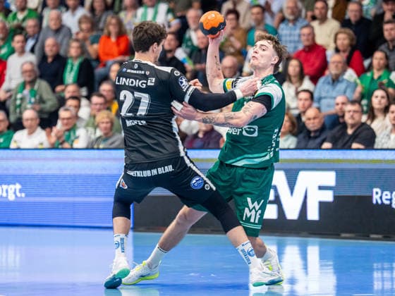 Victor Kloeve (Frisch Auf Goeppingen, 07) im Zweikampf mit Philipp Meyer (ThSV Eisenach, 27), Frisch Auf Goeppingen vs. ThSV Eisenach, Handball, 1. Bundesliga, Herren, Spielzeit 2025 2026, 09.03.2026, Frisch Auf Goeppingen vs. ThSV Eisenach, Handball, 1. Bundesliga, Herren, Spielzeit 2025 2026, 09.03.2026 Goeppingen Copyright: xEibner-Pressefoto MichaelxSchmidx EP_MST