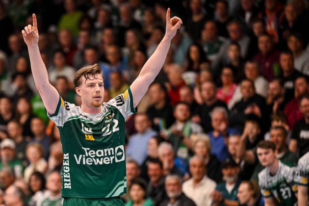 Goeppingen, Deutschland, 09.03.26: Erik Persson (FRISCH AUF! Goeppingen) gestikuliert, gestik, jubelt waehrend des Daikin Handball Bundesliga Spiels zwischen FRISCH AUF! Goeppingen vs ThSV Eisenach in der EWS Arena am 09. März 2026 in Goeppingen, Deutschland. (Foto von Harry Langer DeFodi Images) Goeppingen, Germany, 09.03.26: Erik Persson (FRISCH AUF! Goeppingen) gestures during the Daikin Handball Bundesliga match between FRISCH AUF! Goeppingen vs ThSV Eisenach at EWS Arena on March 9, 2026 in Goeppingen, Germany. (Photo by Harry Langer DeFodi Images) (Photo by Harry Langer DeFodi Images) -