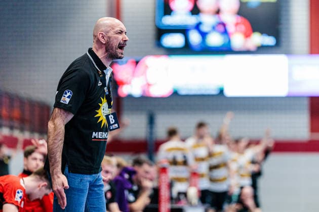 Davor Dominikovic (TuS N-Luebbecke, Trainer) aergert sich regt sich auf GER, TuS N-Luebbecke vs. HC Elbflorenz 2006, Handball, 2. Bundesliga, 23. Spieltag, Spielzeit 2025 2026, 09.03.2026 GER, TuS N-Luebbecke vs. HC Elbflorenz 2006, Handball, 2. Bundesliga, 23. Spieltag, Spielzeit 2025 2026, 09.03.2026 Luebbecke Copyright: xEibner-Pressefoto JanxRollingerx EP_JSK