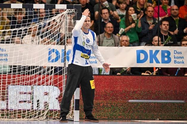 Goeppingen, Deutschland, 09.03.26: Torwart Silvio Heinevetter (ThSV Eisenach) gestikuliert, gestik waehrend des Daikin Handball Bundesliga Spiels zwischen FRISCH AUF! Goeppingen vs ThSV Eisenach in der EWS Arena am 09. März 2026 in Goeppingen, Deutschland. (Foto von Harry Langer DeFodi Images) Goeppingen, Germany, 09.03.26: Torwart Silvio Heinevetter (ThSV Eisenach) gestures during the Daikin Handball Bundesliga match between FRISCH AUF! Goeppingen vs ThSV Eisenach at EWS Arena on March 9, 2026 in Goeppingen, Germany. (Photo by Harry Langer DeFodi Images) (Photo by Harry Langer DeFodi Images) -
