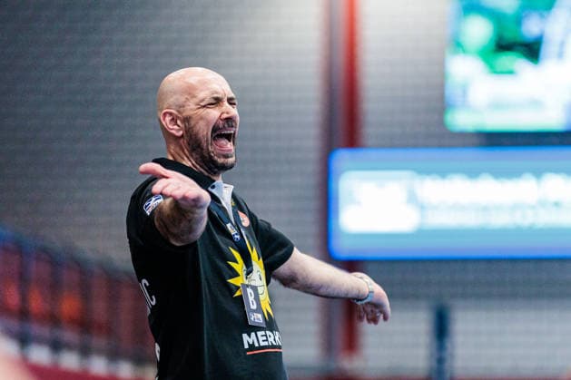 Davor Dominikovic (TuS N-Luebbecke, Trainer) aergert sich regt sich auf GER, TuS N-Luebbecke vs. HC Elbflorenz 2006, Handball, 2. Bundesliga, 23. Spieltag, Spielzeit 2025 2026, 09.03.2026 GER, TuS N-Luebbecke vs. HC Elbflorenz 2006, Handball, 2. Bundesliga, 23. Spieltag, Spielzeit 2025 2026, 09.03.2026 Luebbecke Copyright: xEibner-Pressefoto JanxRollingerx EP_JSK