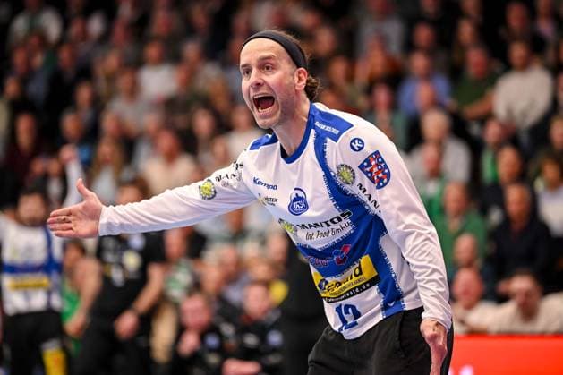 Goeppingen, Deutschland, 09.03.26: Torwart Silvio Heinevetter (ThSV Eisenach) gestikuliert, gestik waehrend des Daikin Handball Bundesliga Spiels zwischen FRISCH AUF! Goeppingen vs ThSV Eisenach in der EWS Arena am 09. März 2026 in Goeppingen, Deutschland. (Foto von Harry Langer DeFodi Images) Goeppingen, Germany, 09.03.26: Torwart Silvio Heinevetter (ThSV Eisenach) gestures during the Daikin Handball Bundesliga match between FRISCH AUF! Goeppingen vs ThSV Eisenach at EWS Arena on March 9, 2026 in Goeppingen, Germany. (Photo by Harry Langer DeFodi Images) (Photo by Harry Langer DeFodi Images) -