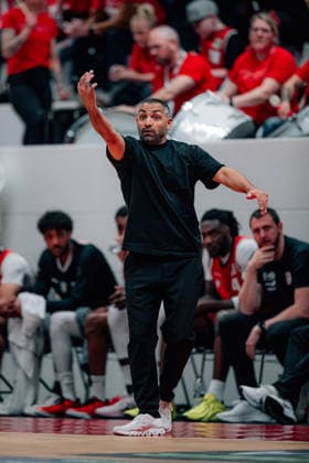 BB-2BL SBB Baskets - BBC Bayreuth Trainer Achmadschah Zazai (SBB Baskets) waehrend der Saison 2025-2026 in der 2. Barmer Basketball Bundesliga Pro A am 26. Spieltag zwischen SBB Baskets und BBC Bayreuth in der Wolfgang-Lakenmacher-Halle am 9. March 2026 in Magdeburg, Sachsen Anhalt, Deutschland