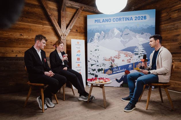 PARALYMPICS - Winter Paralympics Milano Cortina 2026 CORTINA D AMPEZZO,ITALY,09.MAR.26 - PARALYMPICS - Paralympic Winter games, Winterspiele,Spiele, Summer games Milano Cortina 2026, Austria House, Kaernten-Abend. Image shows Johannes Aigner (AUT), Veronika Aigner (AUT) and moderator Michael Tiroch (ORF) during an interview. Keywords: medal  GEPAxpictures xAlexanderxSolc