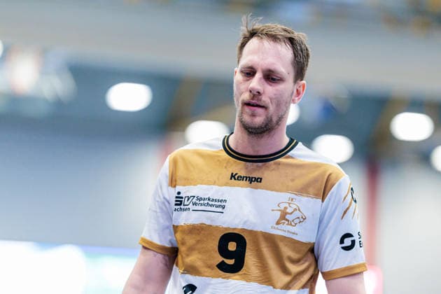 Julius Dierberg (HC Elbflorenz 2006, 09) ist enttaeuscht unzufrieden GER, TuS N-Luebbecke vs. HC Elbflorenz 2006, Handball, 2. Bundesliga, 23. Spieltag, Spielzeit 2025 2026, 09.03.2026 GER, TuS N-Luebbecke vs. HC Elbflorenz 2006, Handball, 2. Bundesliga, 23. Spieltag, Spielzeit 2025 2026, 09.03.2026 Luebbecke Copyright: xEibner-Pressefoto JanxRollingerx EP_JSK