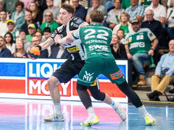 Oskar Joelsson (ThSV Eisenach, 03) im Zweikampf mit Erik Persson (Frisch Auf Goeppingen, 22), Frisch Auf Goeppingen vs. ThSV Eisenach, Handball, 1. Bundesliga, Herren, Spielzeit 2025 2026, 09.03.2026, Frisch Auf Goeppingen vs. ThSV Eisenach, Handball, 1. Bundesliga, Herren, Spielzeit 2025 2026, 09.03.2026 Goeppingen Copyright: xEibner-Pressefoto MichaelxSchmidx EP_MST
