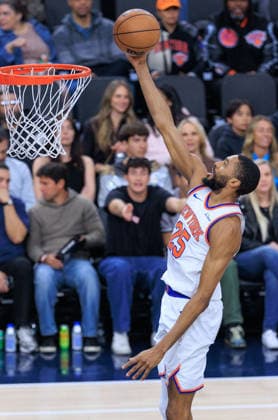 March 9, 2026, Inglewood, California, USA: Mikal Bridges 25 of the New York Knicks puts up a layup during their 2026 NBA, Basketball Herren, USA regular season game against the LA Clippers on Monday March 9, 2026 at Intuit Dome Arena in Inglewood, California. JAVIER ROJAS PI Inglewood USA - ZUMAp124 20260309_zaa_p124_016 Copyright: xJavierxRojasx
