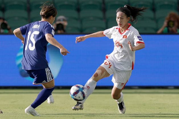 SOCCER ASIAN CUP JAPAN VIETNAM, Aoba Fujino of Japan and Nguyen Thi Thuy Hang of Vietnam compete for the ball during the AFC Women™s Asian Cup Group C match between Japan and Vietnam at HBF Park in Perth, Tuesday, March 10, 2026. ( NO ARCHIVING, EDITORIAL USE ONLY PERTH WESTERN AUSTRALIA AUSTRALIA  Copyright: xRICHARDxWAINWRIGHTx 20260310187116735480