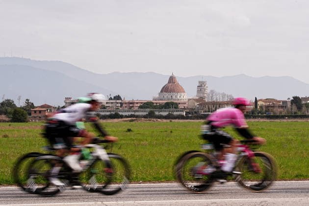 The pack rides cycles during the 206-kilometer Stage 2 of the Tirreno-Adriatico cycling race from Camaiore to San Gimignano - Italy - Tuesday, March 10, 2026. - cycling .  Copyright: xMarcoxAlpozzi LaPressex