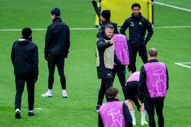 Football, training with Bodo Glimt Bodo, Norway 20260310 Bodo Glimt s coach Kjetil Knutsen during a training session with Bodo Glimt at Aspmyra stadium before the Champions League football match against Sporting Photo Fredrik Varfjell NTB Bodo Norway EDITORIAL USE ONLY RESTRICTED USE FOR BETTING COMPANIES  Copyright: xFredrikxVarfjellx xNTBx
