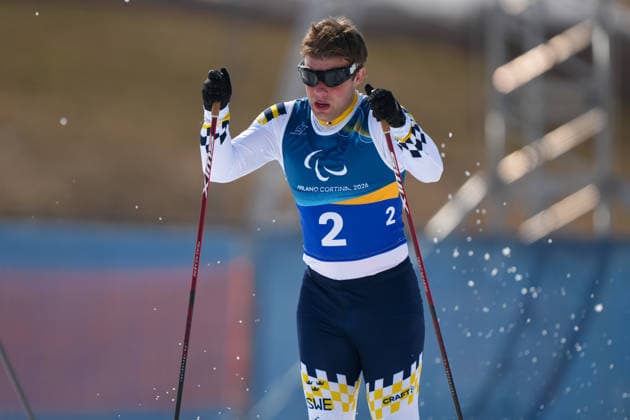 VAL DI FIEMME, ITALY 20260310 Sweden s Zebastian Modin and guide Emil Talsi during the men s semi-final cross-country skiing sprint, classic style, at the Tesero Cross-Country Skiing Stadium in Val di Fiemme, Italy. Zebastian s guide is Finland s Emil Talsi. VAL DI FIEMME ITALY x10500x *** VAL DI FIEMME, ITALY 20260310 Sweden s Zebastian Modin and guide Emil Talsi during the men s semi final cross country skiing sprint, classic style, at the Tesero Cross Country Skiing Stadium in Val di Fiemme, Italy Zebastian s guide is Finland s Emil Talsi VAL DI FIEMME ITALY x10500x  Copyright: xOscarxOlsson ParasportxSverigex TTx PARALYMPICS 2026 CROSS-COUNTRY SKIING