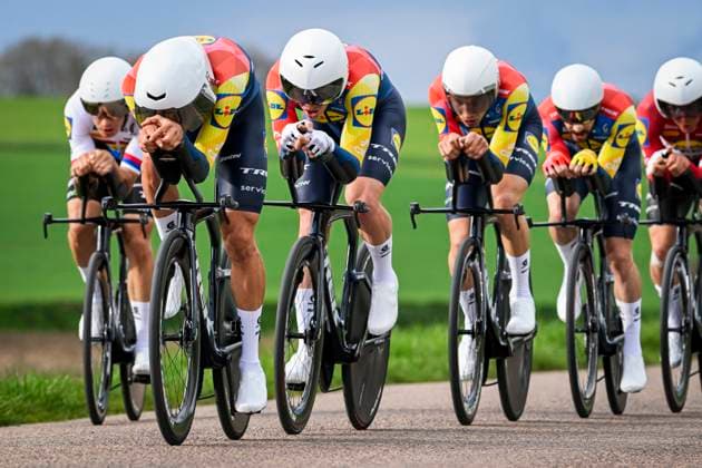 Paris Nice 2026 Stage 3 POUILLY-SUR-LOIRE, FRANCE - MARCH 10 : Team Lidl - Trek in action during stage 3 of the 84th edition of Paris - Nice an UCI World Tour 2.UWT Team Time Trial stage for Men Elite of 23.5 km with start in Cosne-Cours-sur-Loire and finish in Pouilly-sur-Loire on March 10, 2026 in Pouilly-sur-Loire, France, 10 03 2026 ( Motordriver Guy De Vuyst - Pouilly-sur-Loire France  Copyright: xNicoxVereeckenx