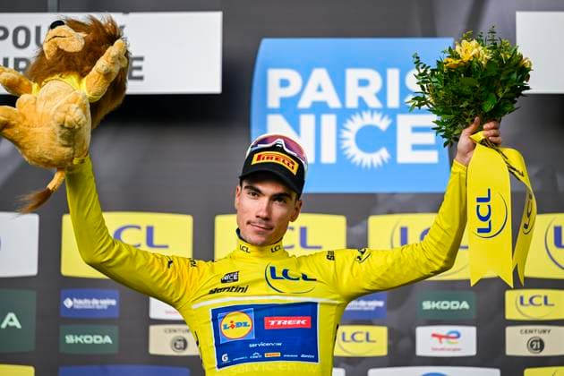 Paris Nice 2026 Stage 3 POUILLY-SUR-LOIRE, FRANCE - MARCH 10 : Ayuso Juan (ESP) of Lidl Trek with the yellow jersey on the podium during stage 3 of the 84th edition of Paris - Nice an UCI World Tour 2.UWT Team Time Trial stage for Men Elite of 23.5 km with start in Cosne-Cours-sur-Loire and finish in Pouilly-sur-Loire on March 10, 2026 in Pouilly-sur-Loire, France, 10 03 2026 ( Motordriver Guy De Vuyst - Pouilly-sur-Loire France  Copyright: xNicoxVereeckenx