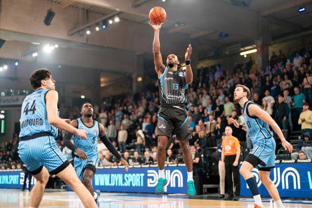 Keith Braxton Jr (Science City Jena, 13) beim Wurf, GER, Veolia Towers Hamburg vs Science City Jena, Basketball, Bundesliga, Spieltag 26, Saison 2025 2026, 10.03.2026 GER, Veolia Towers Hamburg vs Science City Jena, Basketball, Bundesliga, Spieltag 26, Saison 2025 2026, 10.03.2026 Hamburg Copyright: xEibner-Pressefoto MaxxVincenx EP_MVN