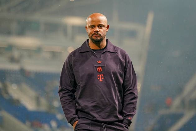 Italien: Fussball UEFA Champions League 2025 - 2026, Achtelfinale - Atalanta Bergamo vs FC Bayern München - New Balance Arena (Bergamo): Vincent Kompany (Trainer, FC Bayern München) Copyright: xJOERANxSTEINSIEKx