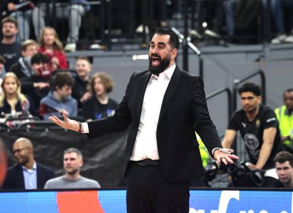 Braunschweigs Trainer Ramon Diaz SANCHEZ. Basketball: Bayern - Braunschweig. Bundesliga, FC Bayern Basketball - Basketball Löwen Braunschweig, 25.Spieltag, Saison 2025-2026, 10.03.2026, in Muenchen, S A P G A R D E N, Deutschland. Quelle Copyright Credit : Oryk HAIST