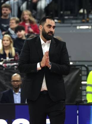 Braunschweigs Trainer Ramon Diaz SANCHEZ. Basketball: Bayern - Braunschweig. Bundesliga, FC Bayern Basketball - Basketball Löwen Braunschweig, 25.Spieltag, Saison 2025-2026, 10.03.2026, in Muenchen, S A P G A R D E N, Deutschland. Quelle Copyright Credit : Oryk HAIST