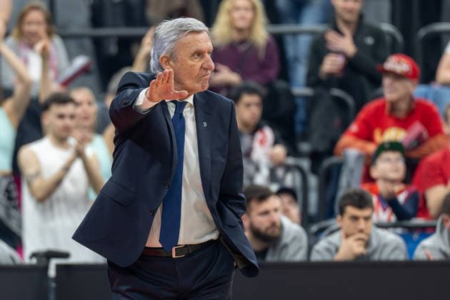 Chefcoach Svetislav Persic (FC Bayern Basketball), FC Bayern Basketball vs. Basketball Loewen Braunschweig, BBL, 25. Spieltag, 10.03.2026 Muenchen Bayern Deutschland