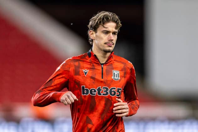10th March 2026; Bet365 Stadium, Stoke, Staffordshire, England; EFL Championship Football, Stoke City versus Ipswich Town; Milan Smit of Stoke City during the warm up  TimxWilliams Content restricted for UK based newspaper