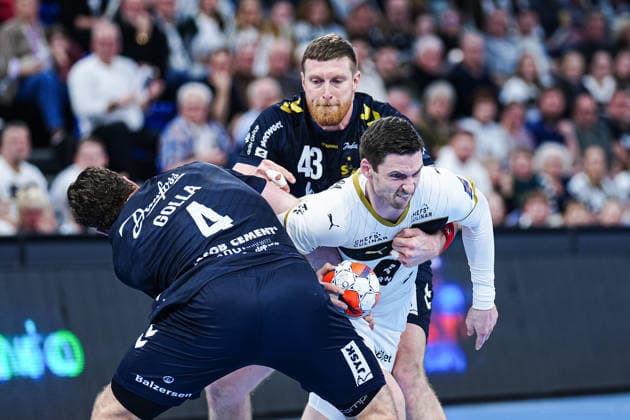Johannes Golla (SG Flensburg-Handewitt, 04), Hendrik Pekeler (THW Kiel, 61), Blaz Blagotinsek (SG Flensburg-Handewitt, 43) GER, THW Kiel vs. SG Flensburg-Handewitt, Handball, EHF European League, Hauptrunde, Saison 2025 2026, 10.03.2026 GER, THW Kiel vs. SG Flensburg-Handewitt, Handball, EHF European League, Hauptrunde, Saison 2025 2026, 10.03.2026 Kiel Copyright: xEibner-Pressefoto MarcelxvonxFehrnx EP_MFN