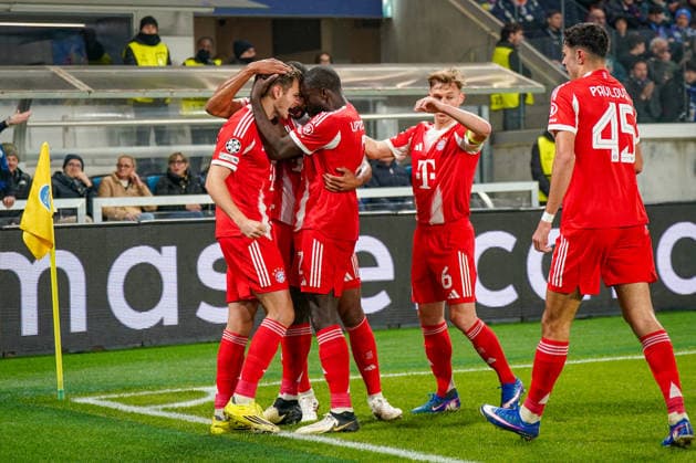 Italien: Fussball UEFA Champions League 2025 - 2026, Achtelfinale - Atalanta Bergamo vs FC Bayern München - New Balance Arena (Bergamo): Tor und Torjubel zum 0:1 durch Luis Diaz Luis Diaz (FC Bayern München, 14) Freude, Emotionen, Jubel Copyright: xJOERANxSTEINSIEKx