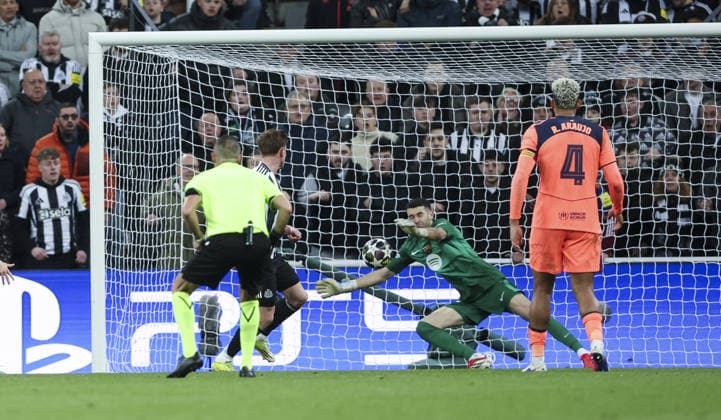 Newcastle v Barcelona, UEFA Champions League, Round of 16, 1st leg 10.03.26 Newcastle v Barcelona, UEFA Champions League, Round of 16, 1st leg Bradley Ormesher The Times Harvey Barnes of Newcastle United scores and celebrates scoring his teams opening goal of the match 1-0  Copyright: xBradleyxOrmesherx NINTCHDBPICT001065620019