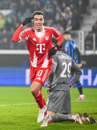 Jamal Musiala (FC Bayern München) celebrates after scoring his team s sixth goal during the UEFA Champions League 2025 26 Round of 16 First Leg match between Atalanta BC and FC Bayern München at Stadio di Bergamo on March 10, 2026 in Bergamo, Italy. (Photo by Harry Langer DeFodi Images) -