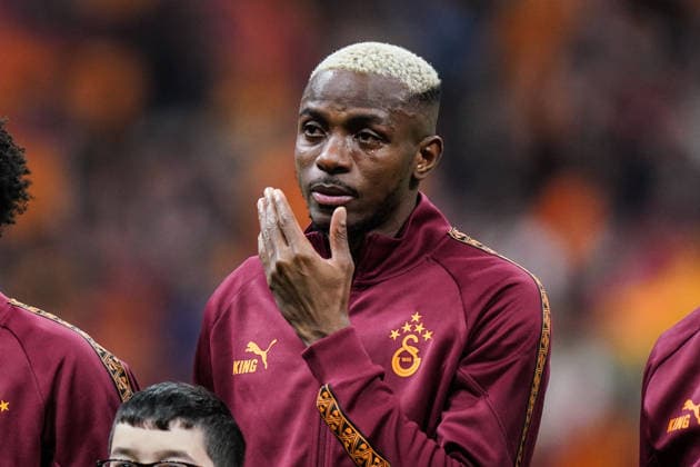 Galatasaray v Liverpool - UEFA Champions League ISTANBUL, TURKIYE - MARCH 10: Victor Osimhen of Galatasaray became emotional as fans displayed a choreography dedicated to his mother at the end of the UEFA Champions League round of 16 first leg match between Galatasaray and Liverpool at RAMS Park in Istanbul, Turkiye, on March 10, 2026. Hakan Akgun Anadolu Istanbul Turkey. Editorial use only. Please get in touch for any other usage.  Copyright: x2026xAnadoluxHakanxAkgunx
