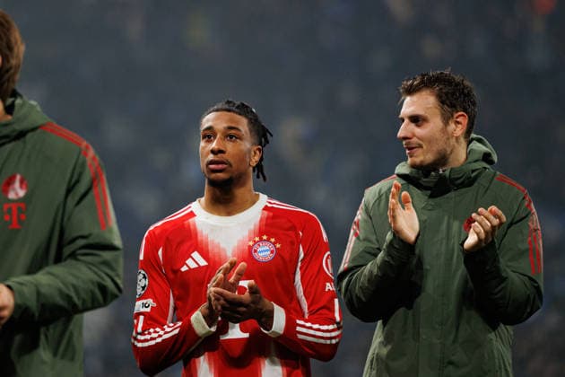 Michael Olise and Josip Stanisic seen during Champions League Round of 16 game between teams of Atalanta Bergamo and Bayern Munchen (Maciej Rogowski Ball Raw Images) Bergamo Estadio Atleti Azzurri d Italia Italy Copyright: xMaciejxRogowskix maciejrogowski_atalanta_bayern_2526_ROG6224