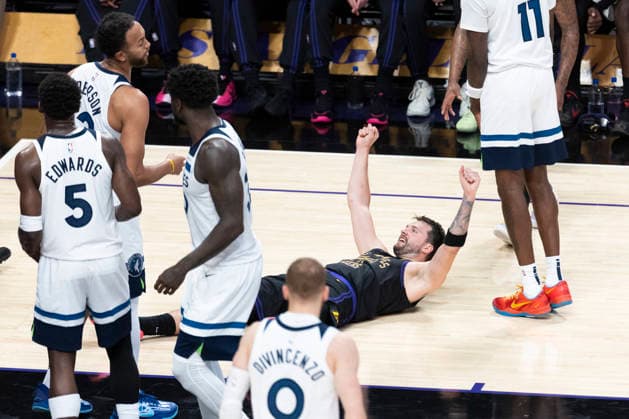 March 10, 2026, Los Angeles, California, USA: Los Angeles LakersÃ¢â‚¬â ¢ Luka DonÄÂiÄ¡ (77) reacts after being fouled by the Minnesota Timberwolves during an NBA, Basketball Herren, USA basketball game at Crypto.com Arena on Tuesday, March 10, 2026 in Los Angeles. NBA 2026: Timberwolves Vs Lakers  - ZUMAc68_ 20260310_zaf_c68_054 Copyright: xRingoxChiux