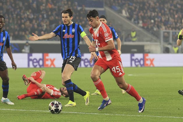 Aleksandar Pavlovic of Bayern Monaco play the ball during Atalanta BC vs Bayern Monaco FC, Chanpions League 2025-26 Round of 16, first leg, game at New Balance arena in Bergamo (BG), Italy, on March 19, 2026.  Copyright: xDavidexCasentini IPAxSportx xipa-agency.netx xx IPA_72685777 IPA_Agency_IPA72685777