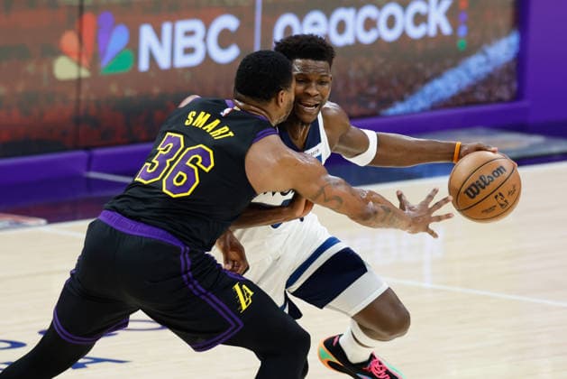 LOS ANGELES, CA - MARCH 10: Minnesota Timberwolves guard Anthony Edwards (5) drives to the basket during the Minnesota Timberwolves vs Los Angeles Lakers game on March 10, 2026, at Crypto.com Arena in Los Angeles, CA. (Photo by Jevone Moore Icon Sportswire) NBA, Basketball Herren, USA MAR 10 Minnesota Timberwolves at Los Angeles Lakers EDITORIAL USE ONLY Icon20260310050