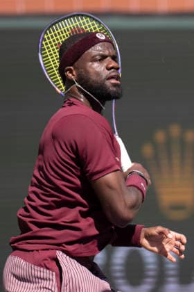 March 10, 2026, Indian Wells, California, USA: FRANCES TIAFOE of the United States hits a forehand against Alexander Zverev of Germany during their round of 16 match at the BNP Paribas Open at Indian Wells Tennis Garden on March 10, 2026 in Indian Wells, CA. Indian Wells USA - ZUMAl140 20260310_aap_l140_044 Copyright: xShelleyxLiptonx