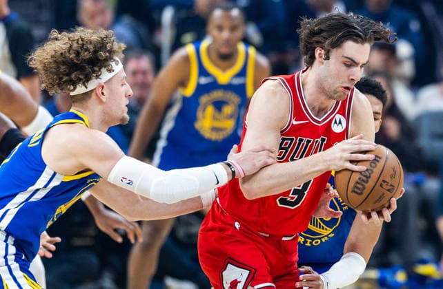 (260311) -- SAN FRANCISCO, March 11, 2026 -- Josh Giddey (front R) of Chicago Bulls competes during the 2025-2026 NBA, Basketball Herren, USA regular season basketball game between Chicago Bulls and Golden State Warriors in San Francisco, the United States, March 10, 2026. (Photo by Xinhua) (SP)U.S.-SAN FRANCISCO-BASKETBALL-NBA-WARRIORS VS BULLS DongxXudong 